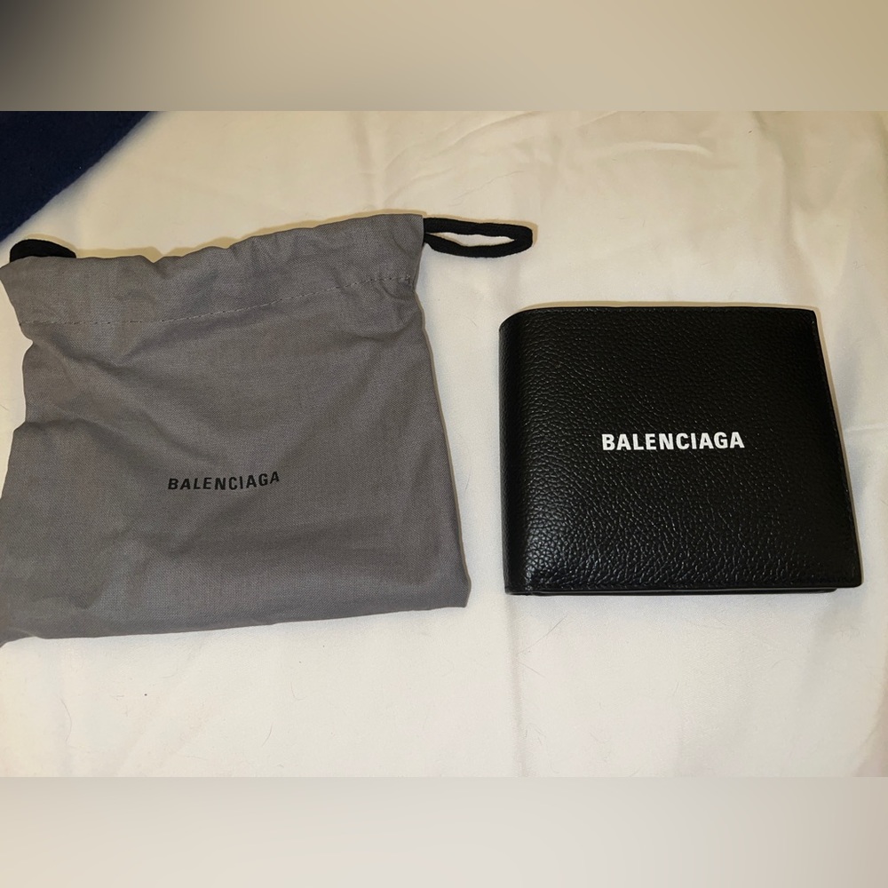 NWT MEN'S BALENCIAGA CASH SQUARE FOLDED COIN WALLET IN BLACK/WHITE